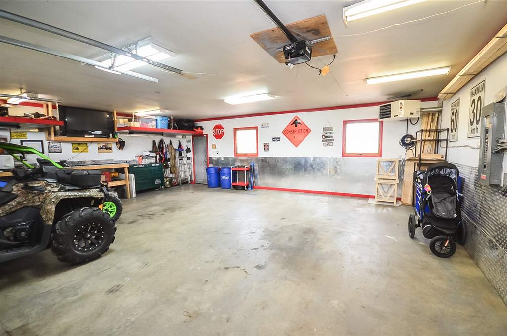 listing image 1104934199164001383