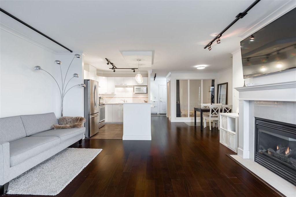 listing image 1102901903882134911