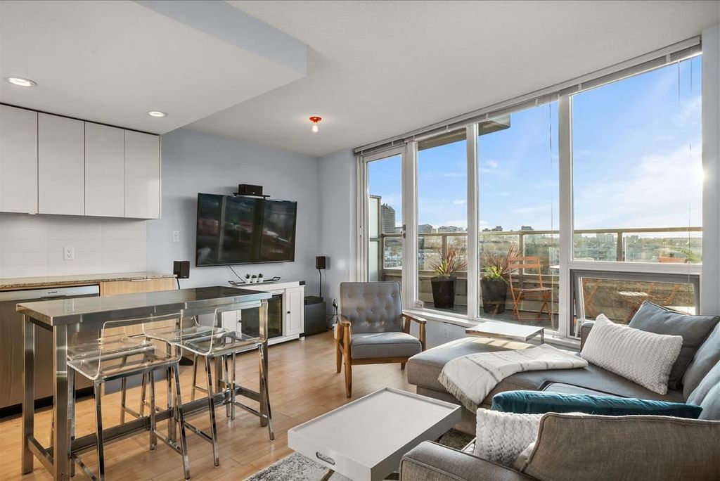 listing image 1101271056884436180