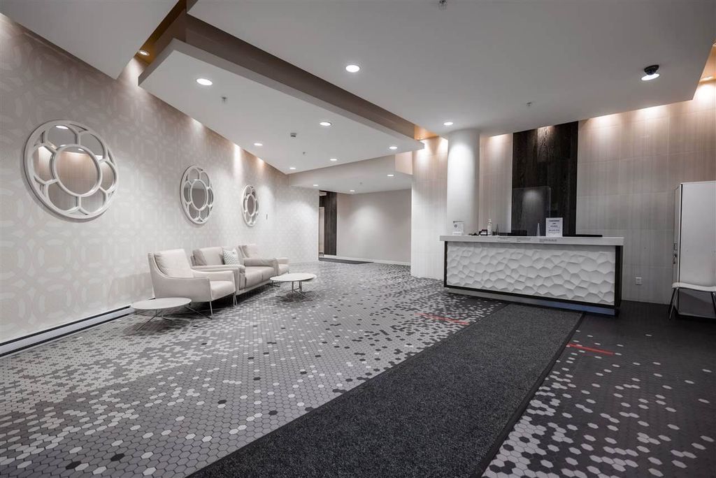 listing image 1107042952617894174