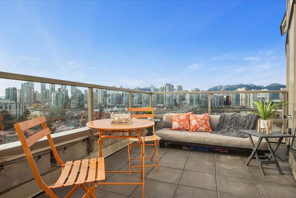 listing image 1103716856940729402