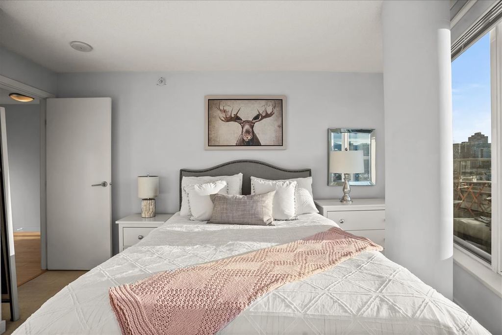 listing image 1101757896328505220