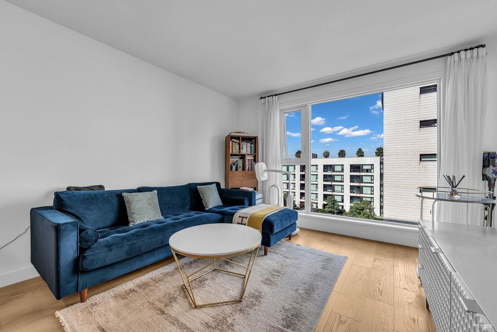 listing image 1103401223742101846