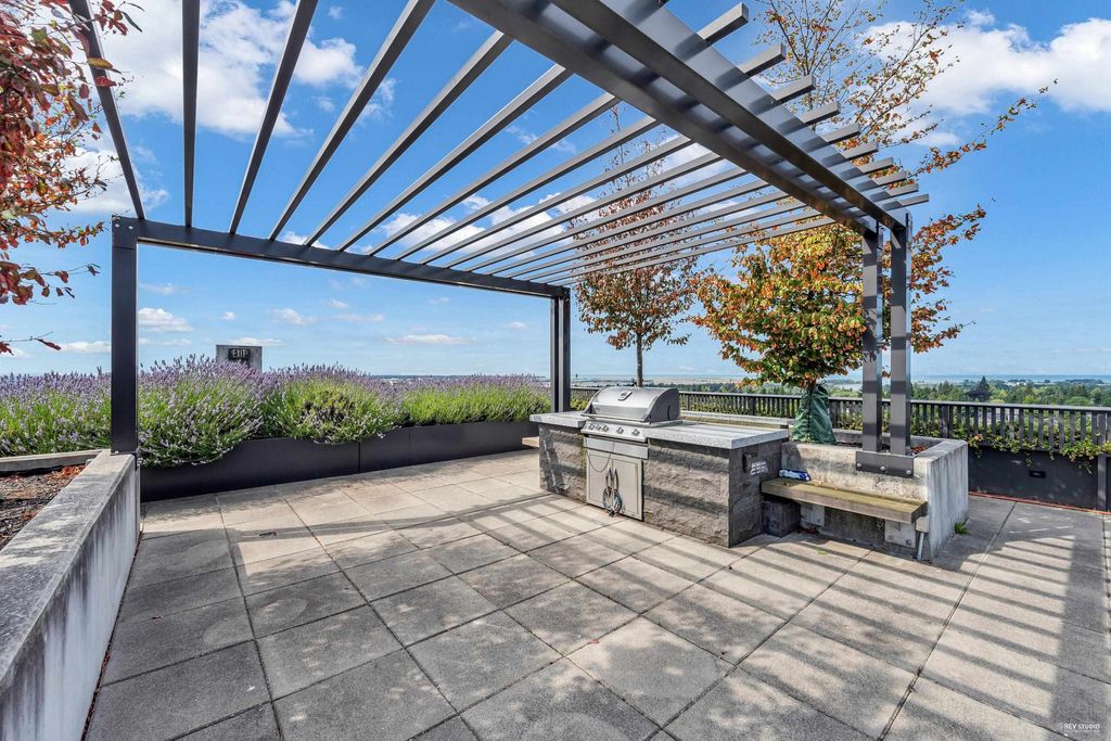 listing image 1107075125554351834