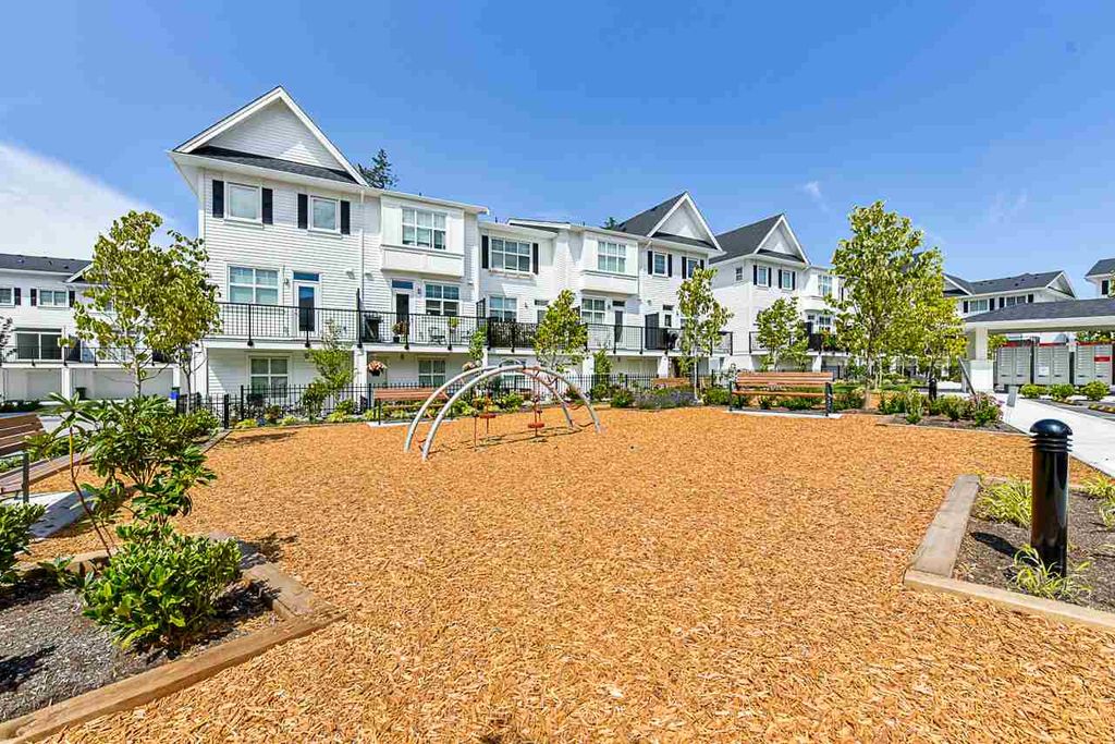 listing image 1107463334469125246