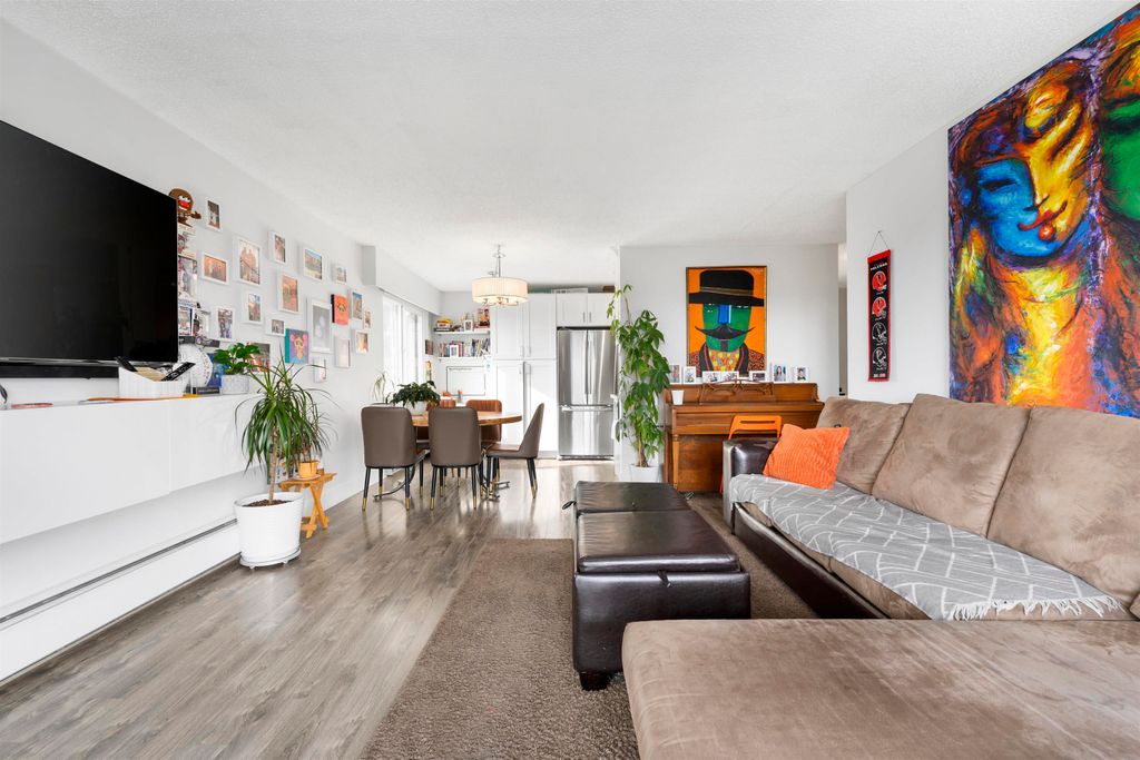 listing image 1103648840221188902