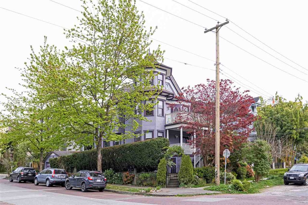 listing image 1101640043004243519