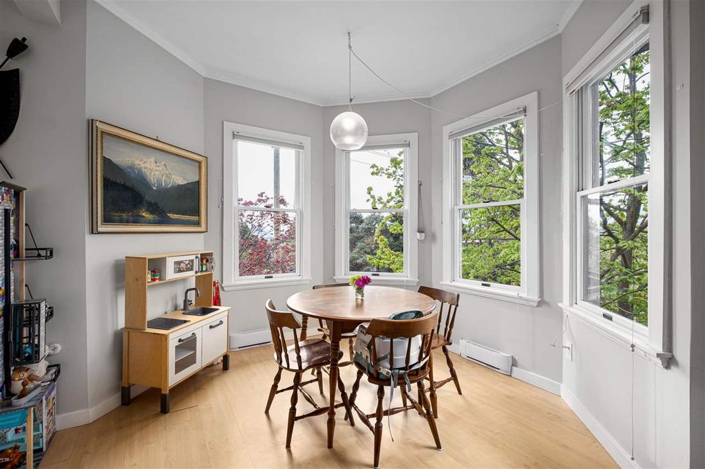 listing image 1106906869793266232