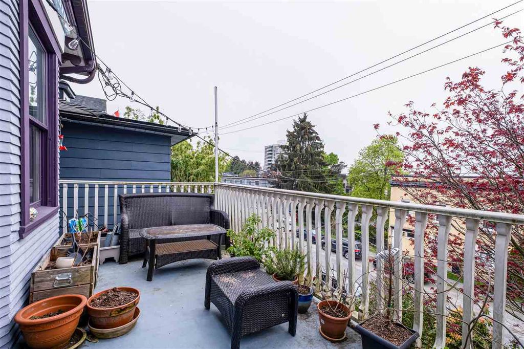 listing image 1103294755931811952