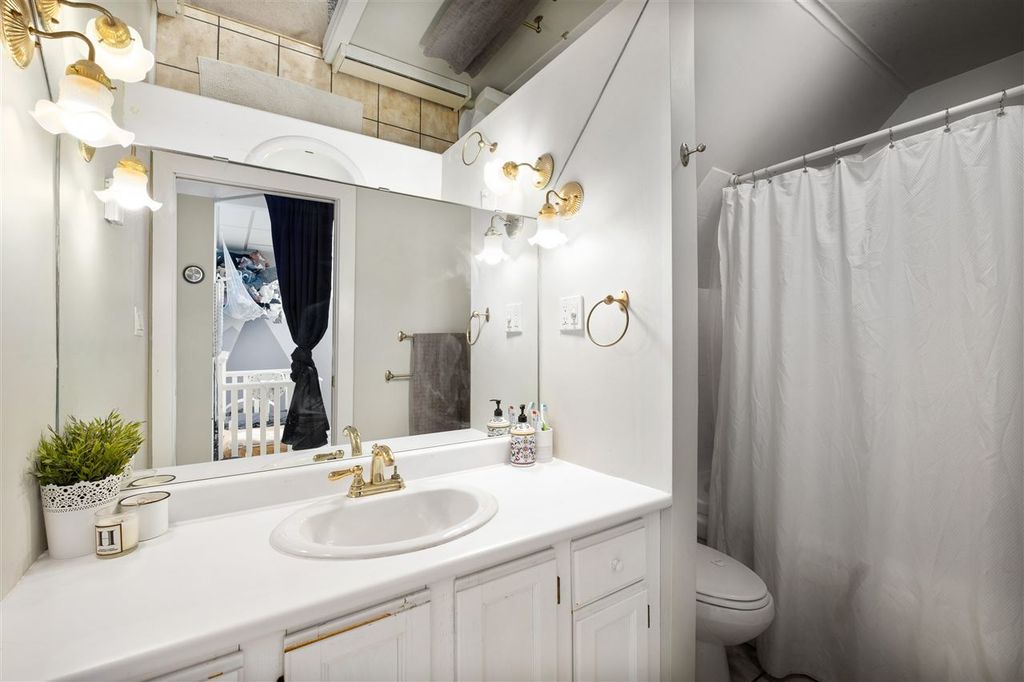 listing image 1105654668242449267