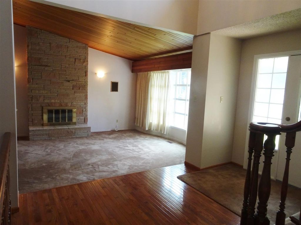 listing image 1103800120730265028