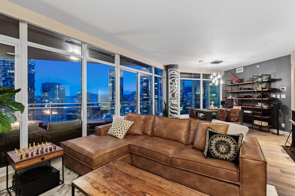 listing image 1103777236946145408