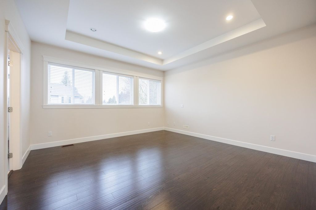 listing image 1105614616787805852