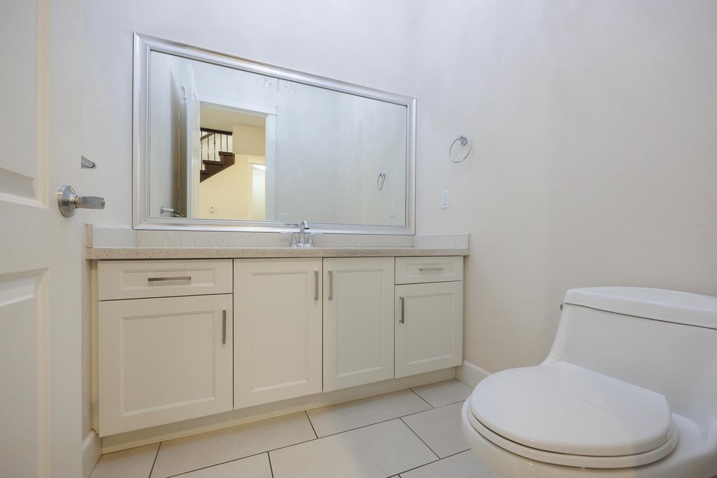 listing image 1100512886817655004