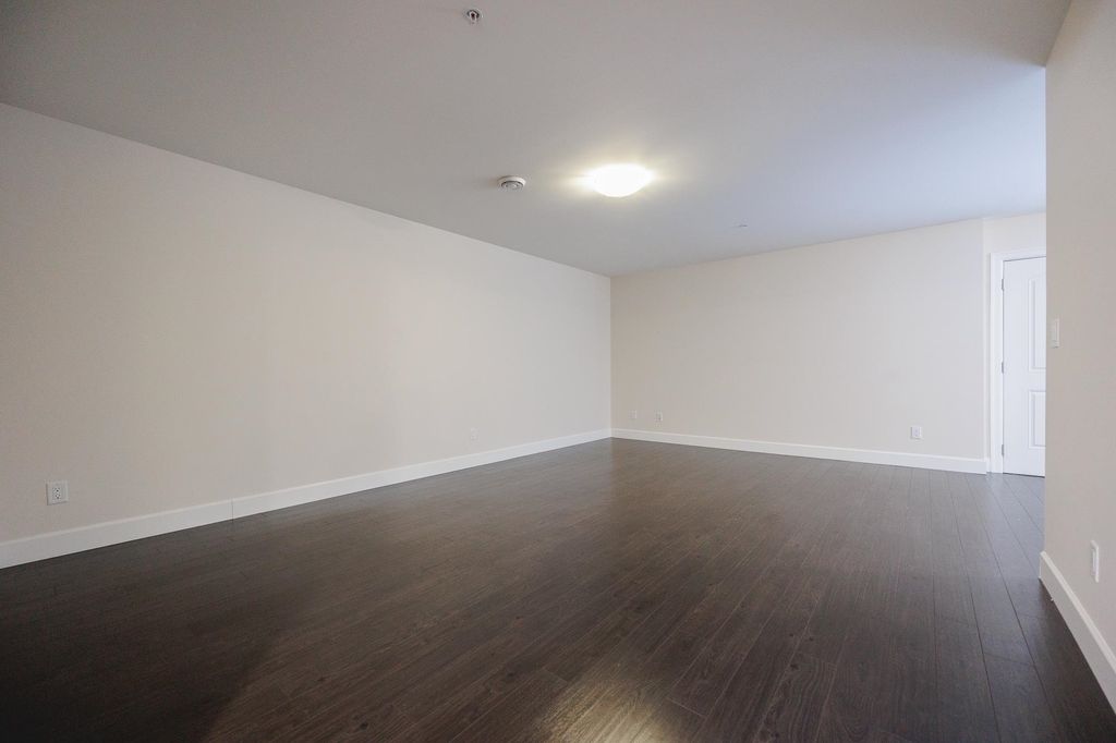 listing image 1108747401123527074