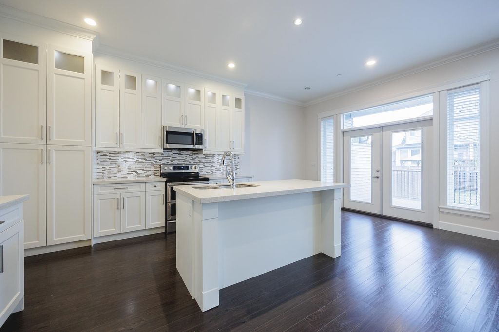 listing image 1108211461975341476