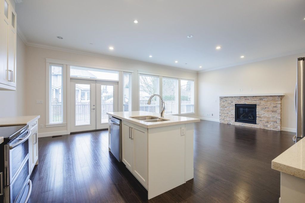 listing image 1105632579062798799