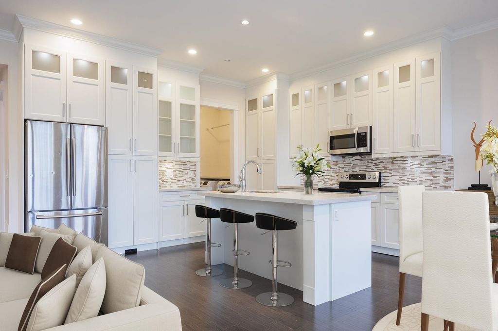 listing image 1101574545484534905