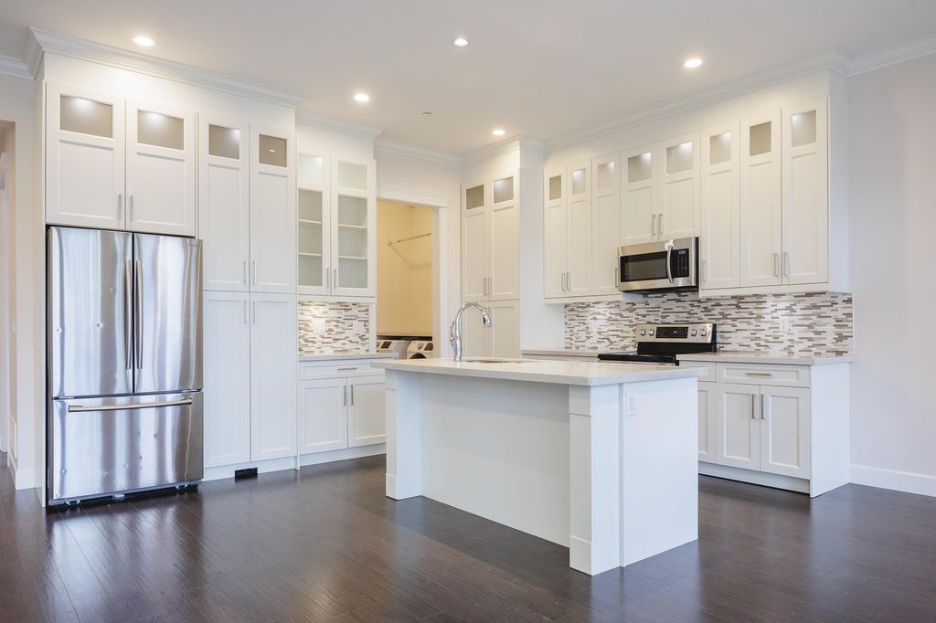 listing image 1104413287518831499