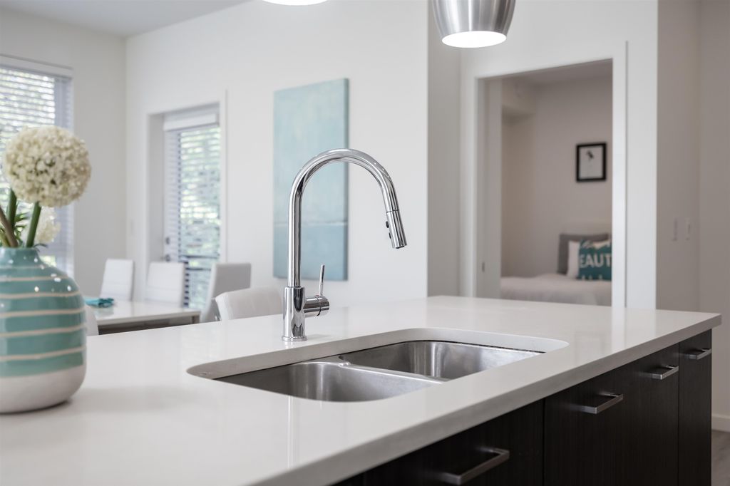 listing image 1105419437057878660