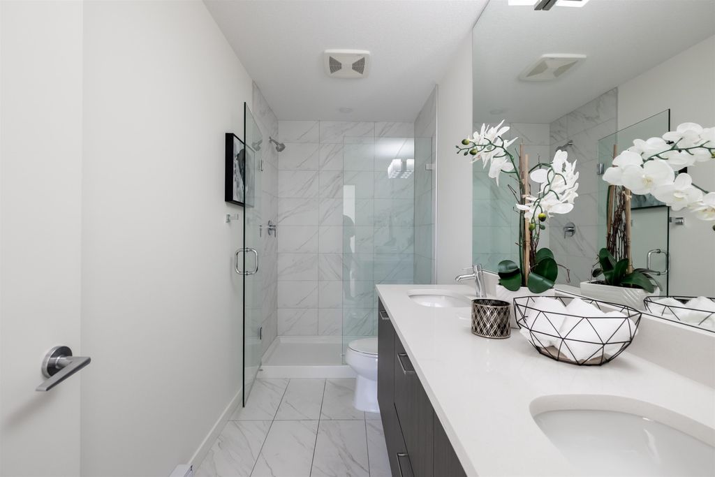 listing image 1100701925807557854