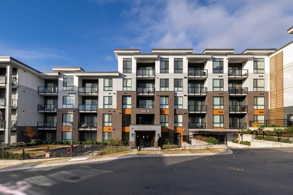 listing image 1106639324452003325