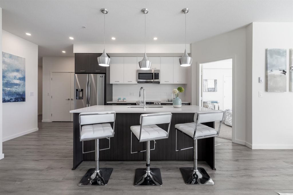 listing image 1109068960131023842