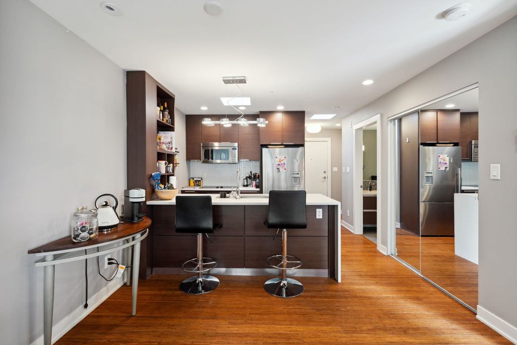 listing image 1101606971064138488