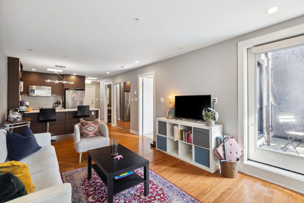 listing image 1100807826883175671