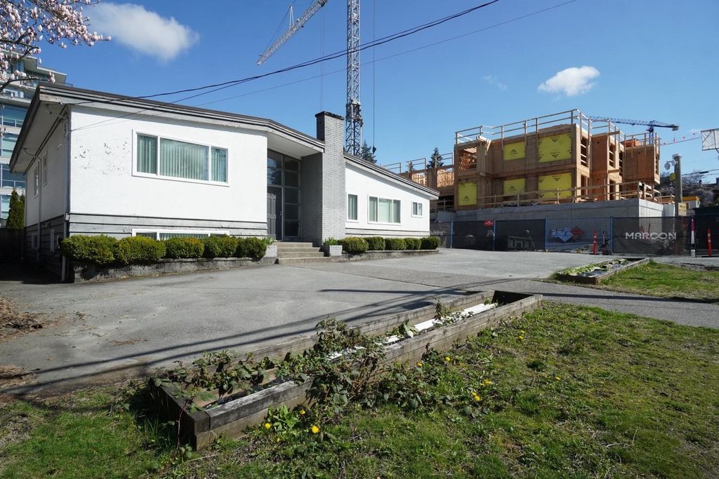 listing image 1100244732953898264