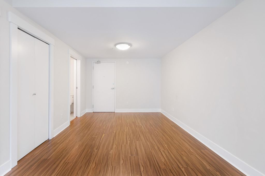 listing image 1109241887876421896