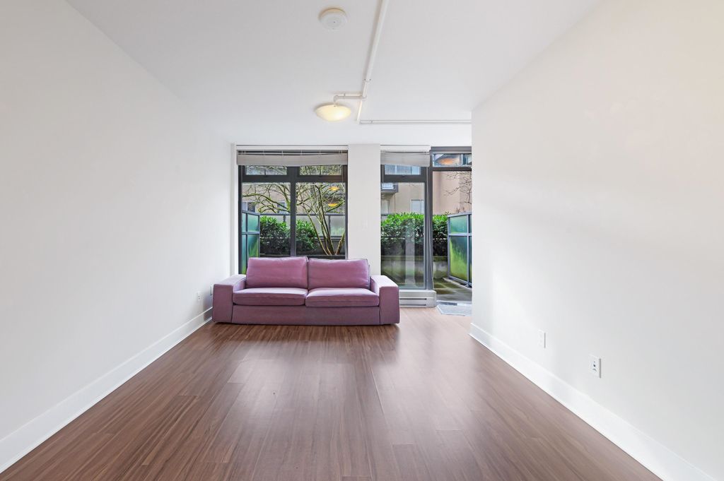 listing image 1109808701412520625