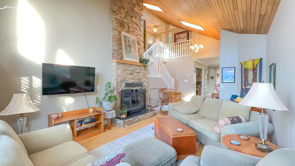 listing image 1100043141394071643