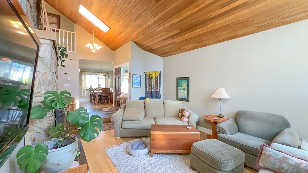 listing image 1102828696222745813