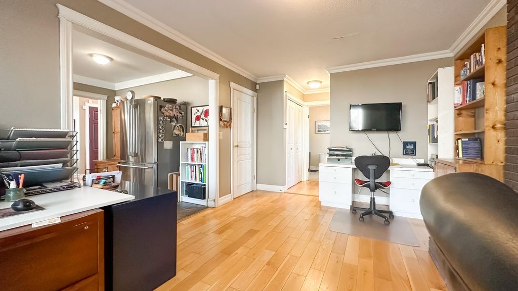 listing image 1105467848412921614