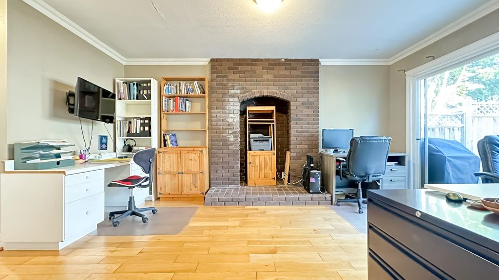 listing image 1107170627250232903