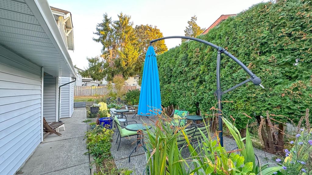 listing image 1104104182875352486