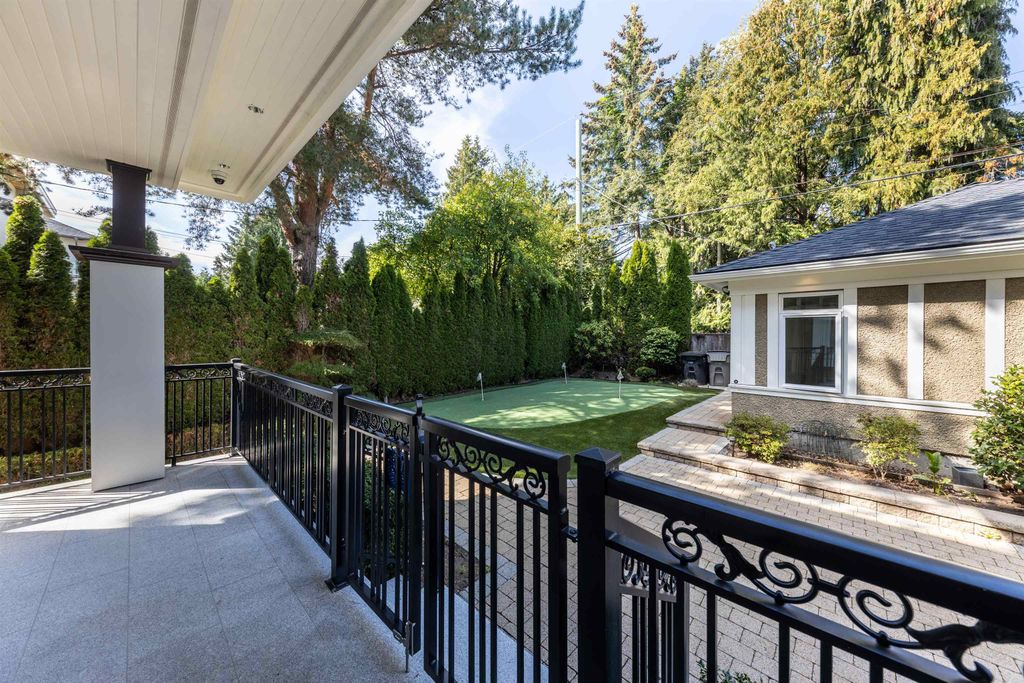 listing image 1101908363657392646