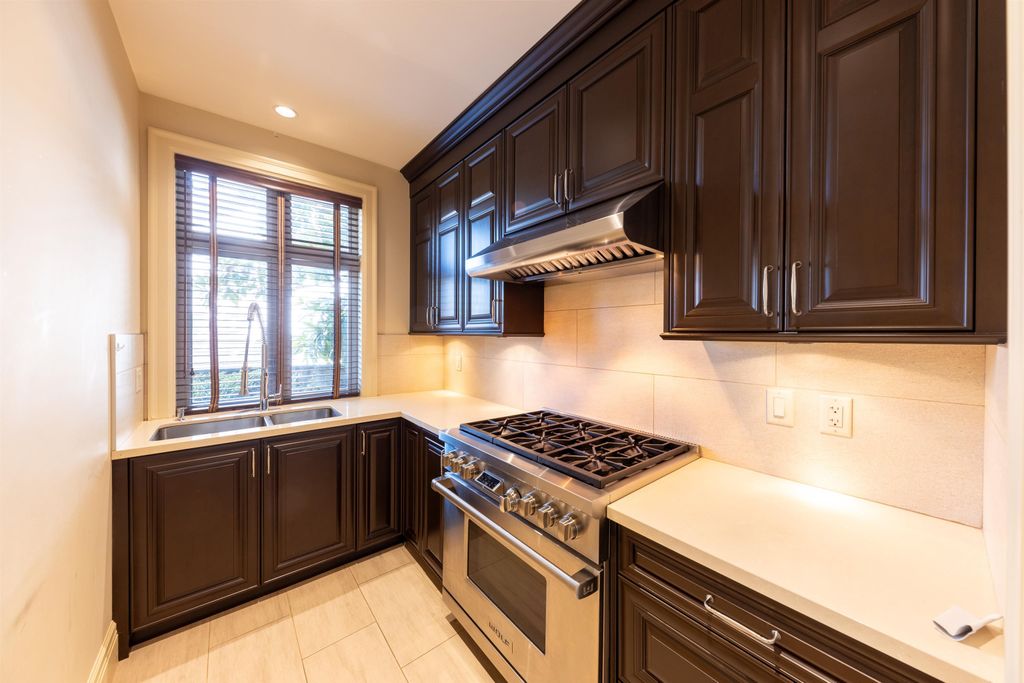 listing image 1104896728408040681