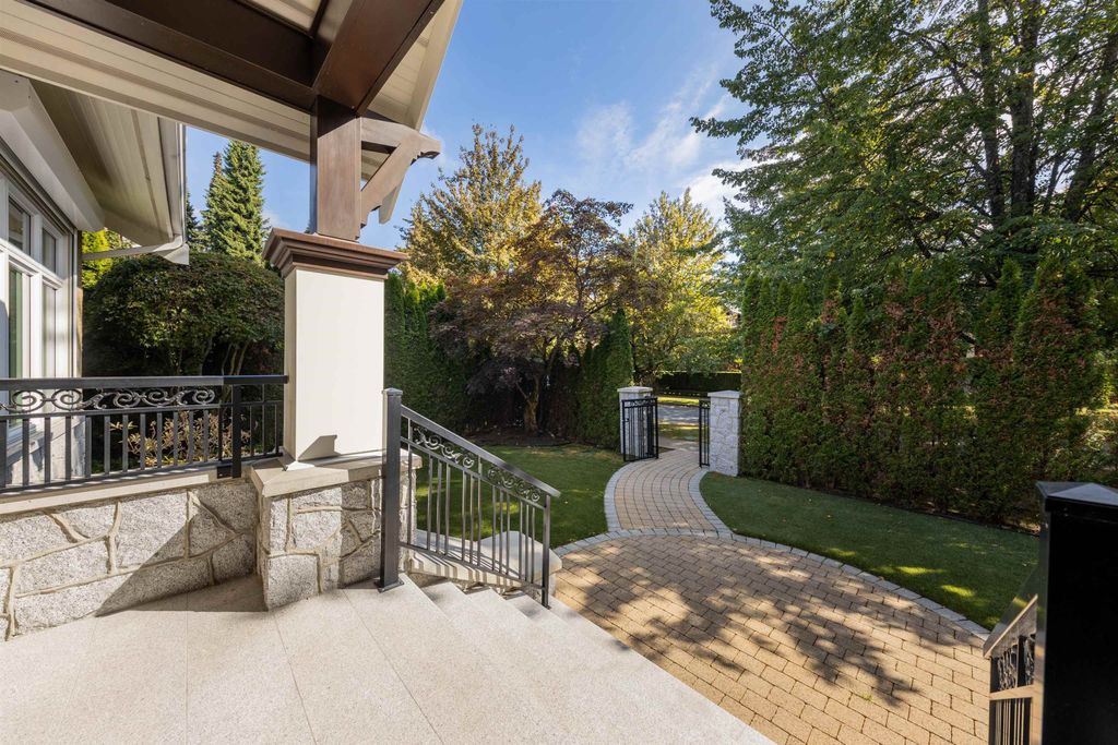 listing image 1106022717425392517