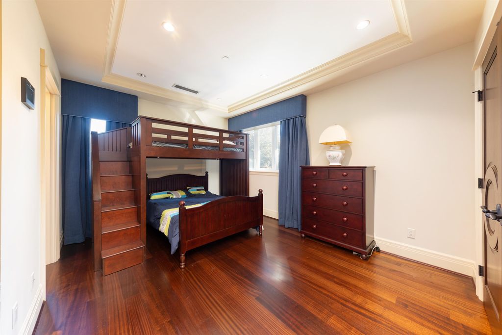 listing image 1108267376021859096