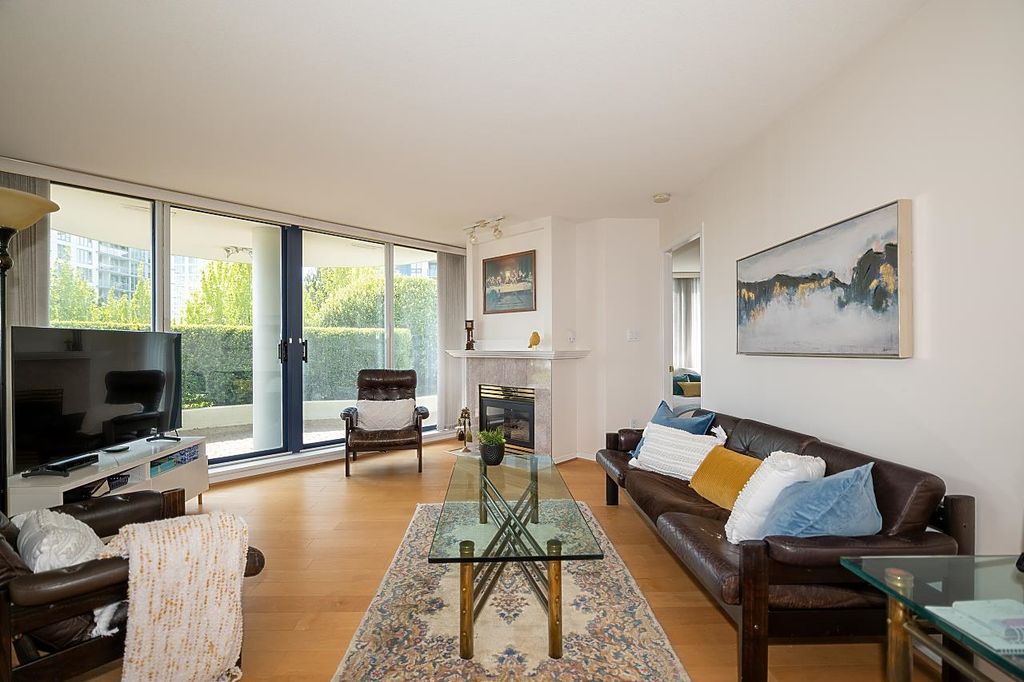 listing image 1104846116030742285
