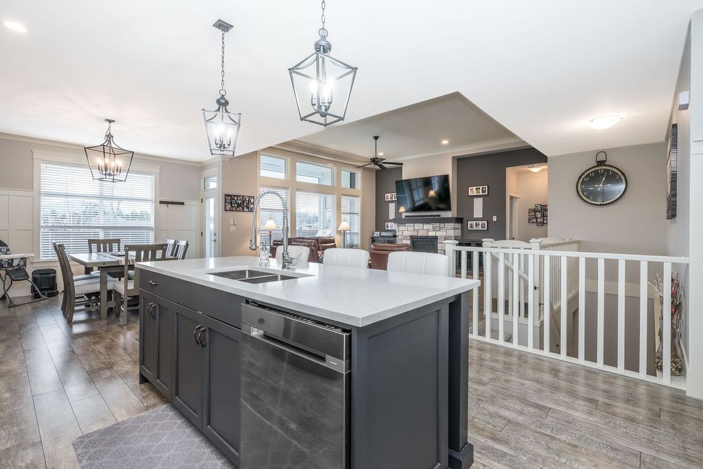 listing image 1105554354669717449