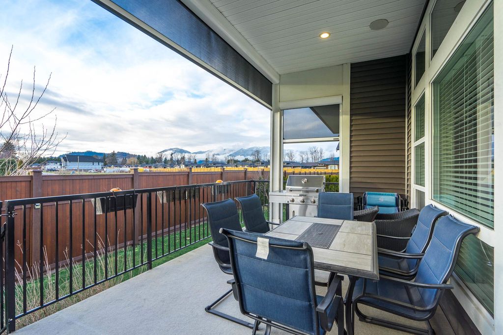 listing image 1103599685317225883