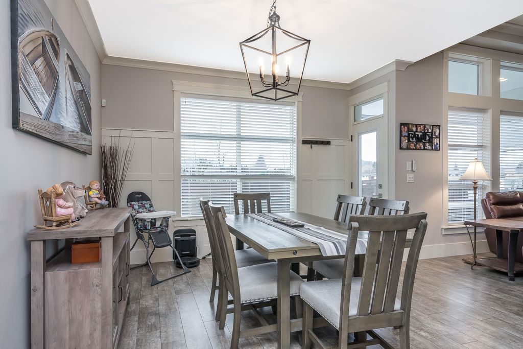 listing image 1101987869498390225