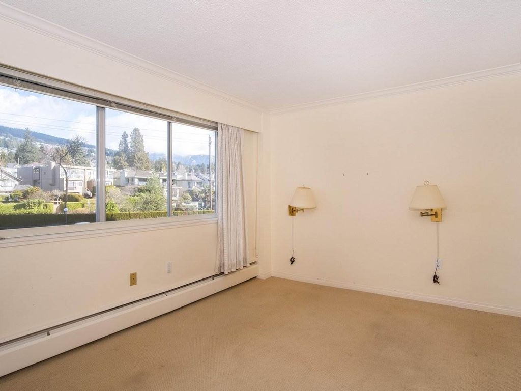 listing image 1107232403900624684