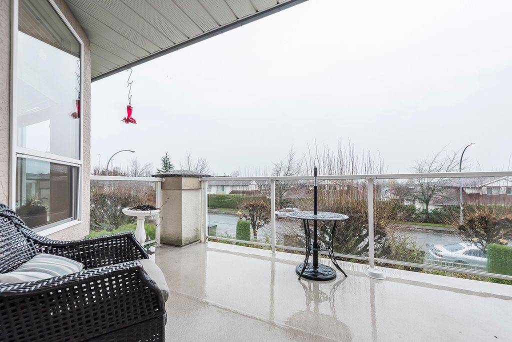 listing image 1101834343405252357