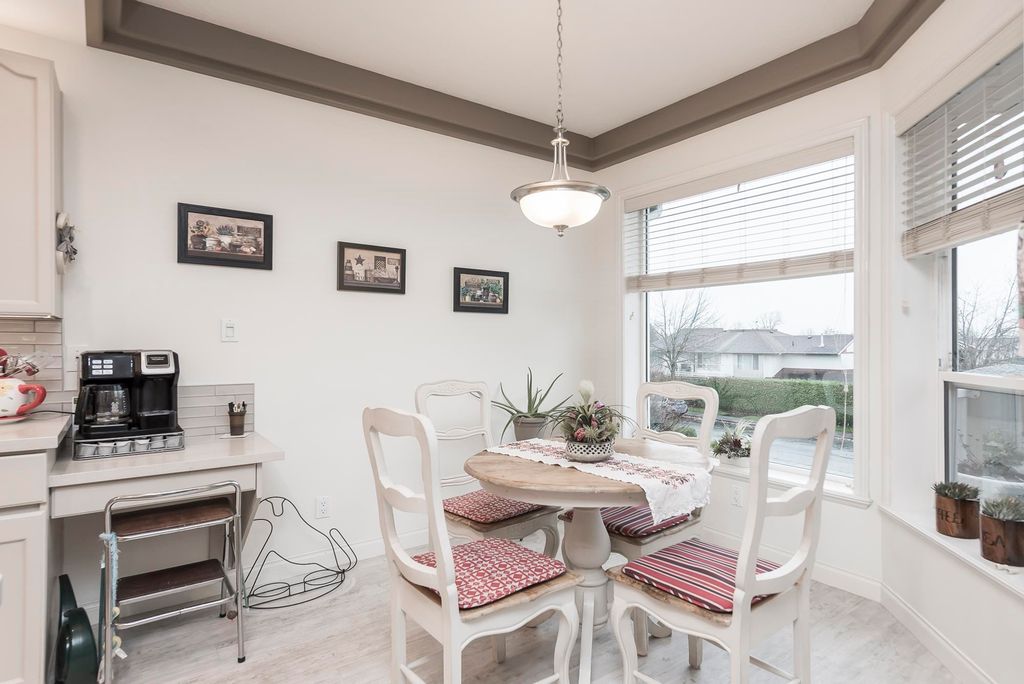 listing image 1106623040399486734