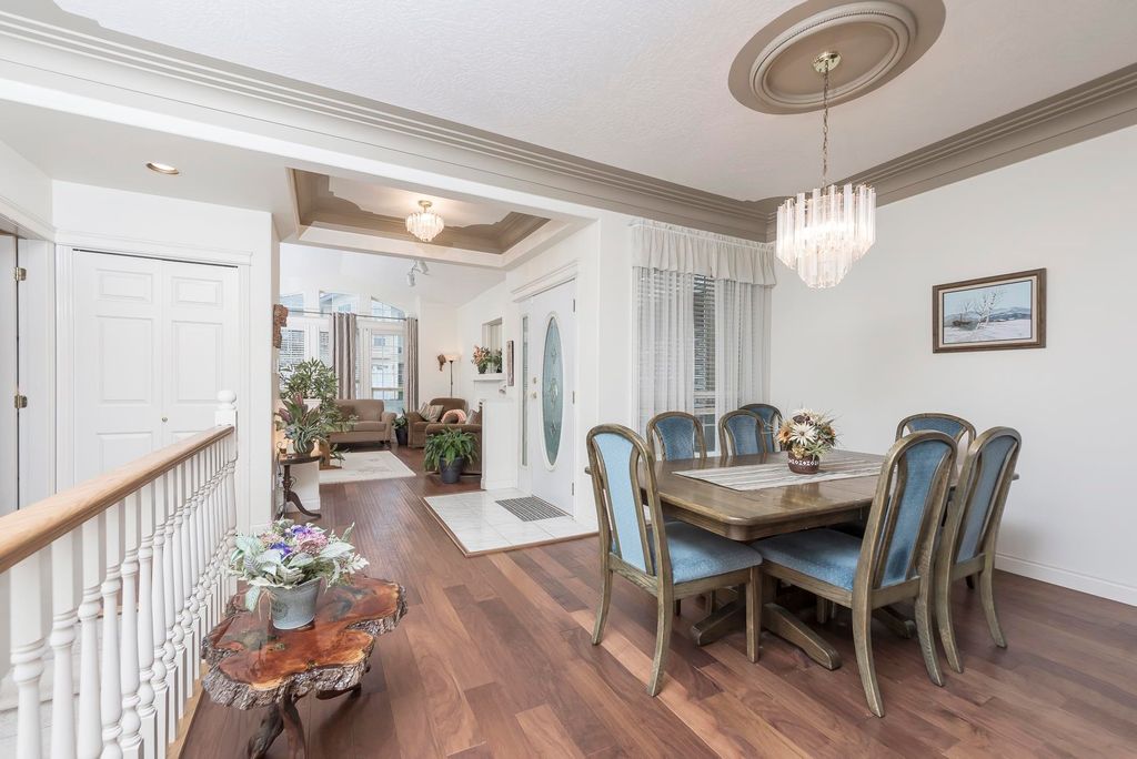 listing image 1109184918010278043