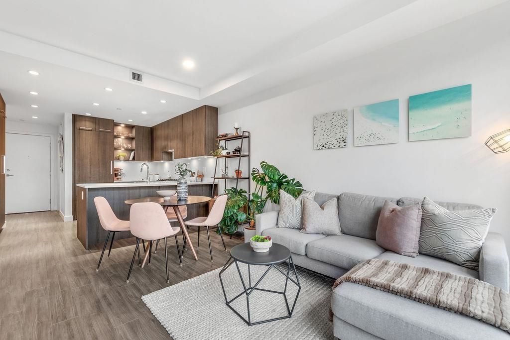 listing image 1100123043578313870